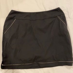Adidas black golf skirt